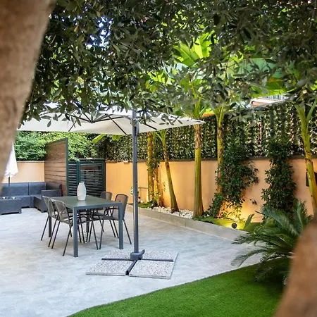 Luxury House In Nicolo V 120 Mq Apartman